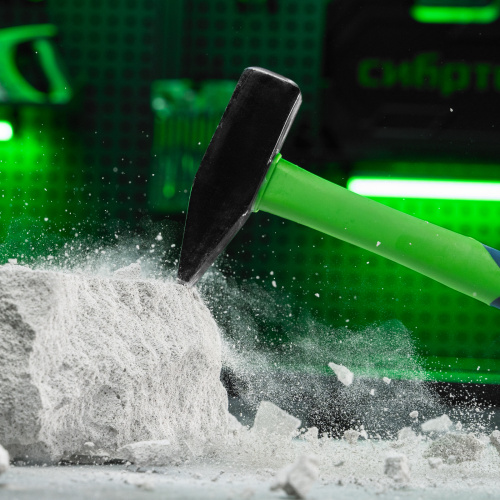 Молоток слесарный, 1000 г, фибергласовая обрезиненная рукоятка Сибртех по ценам производителя в Москве с доставкой по всей России