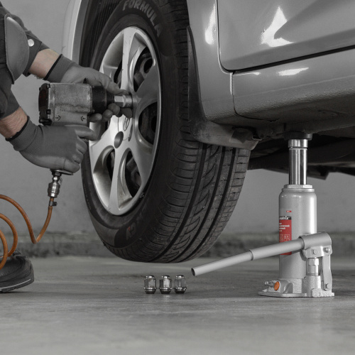 Домкрат гидравлический бутылочный, 6 т, h подъема 216-413 мм Matrix по ценам производителя в Москве с доставкой по всей России