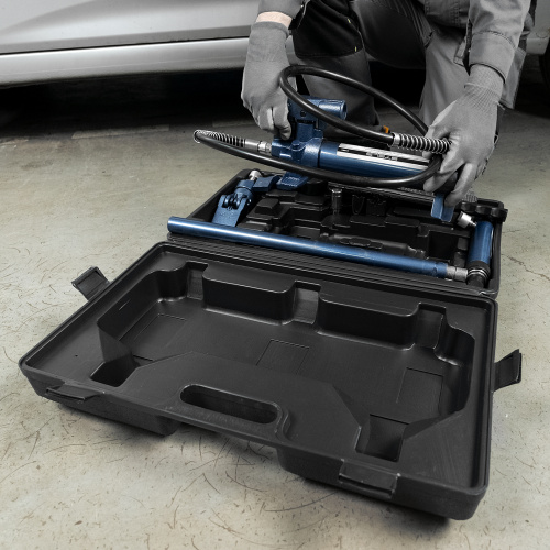 Растяжка гидравлическая, 4 т, набор из 17 предметов, 7 сменных насадок, в пластиковом кейсе Stels по ценам производителя в Москве с доставкой по всей России