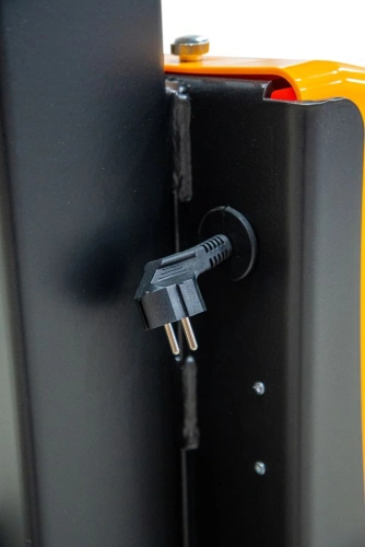 Штабелер самоходный 1,2 т 3,0 м TOR CQDA1230-EL 24/65 В/Ач (сопровождаемый) по ценам производителя в Москве с доставкой по всей России