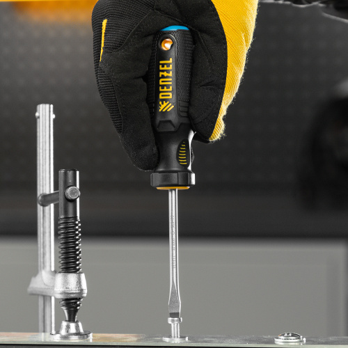 Набор отверток, 5 шт., PH+SL, S2, 3к рукоятка Denzel по ценам производителя в Москве с доставкой по всей России