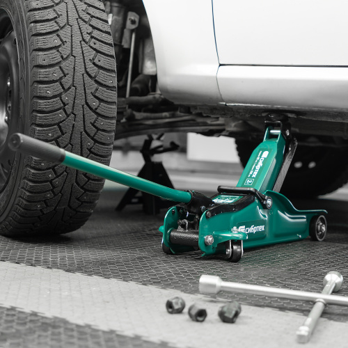 Домкрат гидравлический подкатной, 2 т, 85-330 мм, низкий подхват Сибртех по ценам производителя в Москве с доставкой по всей России