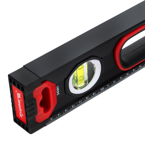 Уровень алюминиевый, усиленный, фрезерованный, 3 глазка, двухкомпонентные рукоятки, 600 мм Matrix по ценам производителя в Москве с доставкой по всей России