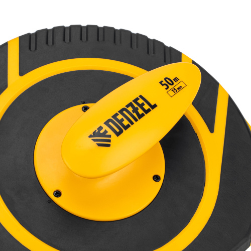 Рулетка геодезическая 50 м х 15 мм, закрытый корпус, фиберглассовая лента Denzel по ценам производителя в Москве с доставкой по всей России