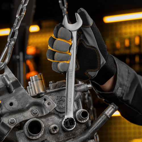 Набор инструментов, 1/2", 1/4", CrV, S2, пластиковый кейс, 100 предметов Denzel по ценам производителя в Москве с доставкой по всей России