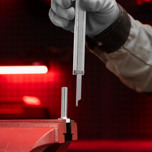 Штангенциркуль, 150 мм, стрелочный Matrix по ценам производителя в Москве с доставкой по всей России