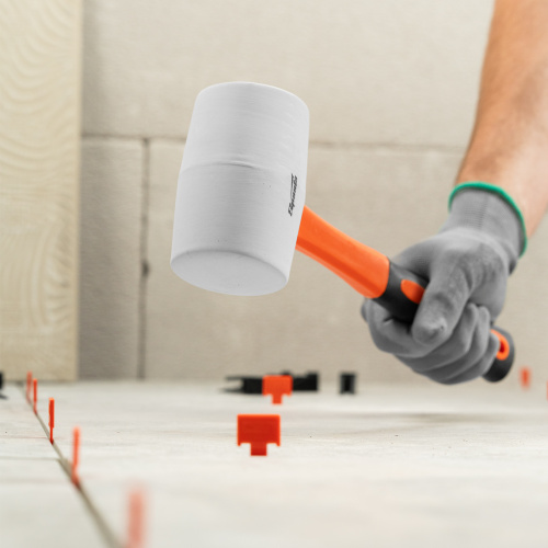 Киянка резиновая, 680 г, белая резина, фибергласовая рукоятка Sparta по ценам производителя в Москве с доставкой по всей России