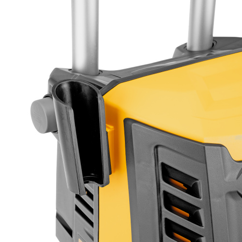 Моечная машина высокого давления R-180, 2200 Вт, 180 бар, 380 л/ч, колесная Denzel по ценам производителя в Москве с доставкой по всей России