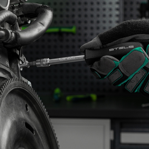 Набор инструментов, 1/2", 1/4", CrV, пластиковый кейс 82 предмета Stels по ценам производителя в Москве с доставкой по всей России