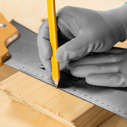 Ножовка по дереву, 500 мм, 7-8 TPI, каленый зуб, линейка, деревянная рукоятка Sparta по ценам производителя в Москве с доставкой по всей России