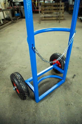 Тележка для пропановых баллонов TOR ПР-1, 1 баллон (пневмо колеса 250 мм) по ценам производителя в Москве с доставкой по всей России