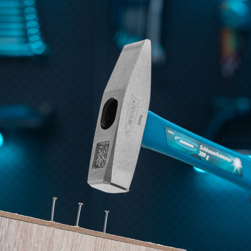 Молоток слесарный, 300 г, квадратный боек, фибергласовая обрезиненная рукоятка Gross по ценам производителя в Москве с доставкой по всей России