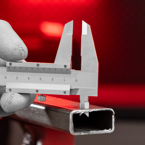 Штангенциркуль, 150 мм, цена деления 0.02 мм, металлический, с глубиномером Matrix по ценам производителя в Москве с доставкой по всей России