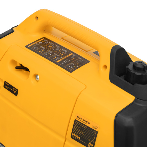 Генератор инверторный GT-2200iS, 2.2 кВт, 230 В, бак 4 л, закрытый корпус, ручной старт Denzel по ценам производителя в Москве с доставкой по всей России