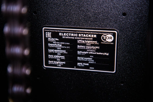 Штабелер самоходный 1,5 т 3,0 м TOR WS15H-3000SC PRO Li-ion 24/60 В/Ач контр. скорости подъема по ценам производителя в Москве с доставкой по всей России