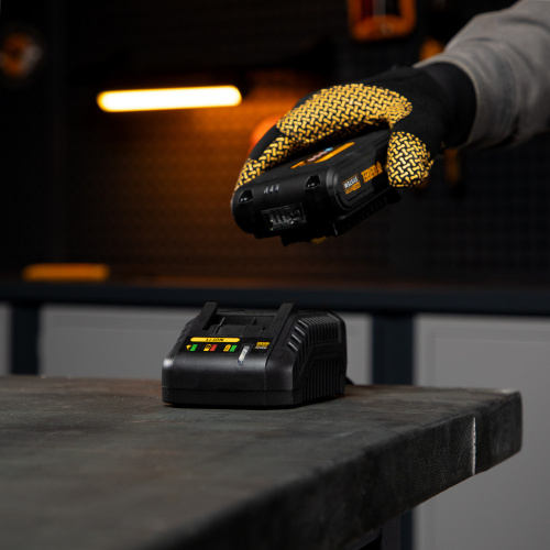 Устройство зарядное для аккумуляторов IBC-18-2.3, Li-Ion, 18 В, 2.3 А Denzel по ценам производителя в Москве с доставкой по всей России