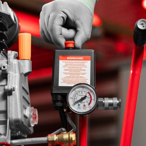 Компрессор воздушный DC1500L/24, 1,5 кВт, 24 л, 210 л/мин MTX по ценам производителя в Москве с доставкой по всей России