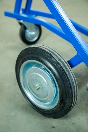 Тележка для баллонов пропан + кислород TOR ТГК-П, 2 баллона (250 резина + 160 поворотное) по ценам производителя в Москве с доставкой по всей России