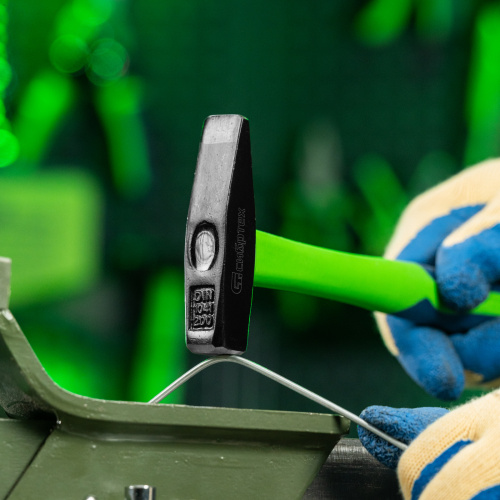 Молоток слесарный, 200 г, фибергласовая обрезиненная рукоятка Сибртех по ценам производителя в Москве с доставкой по всей России