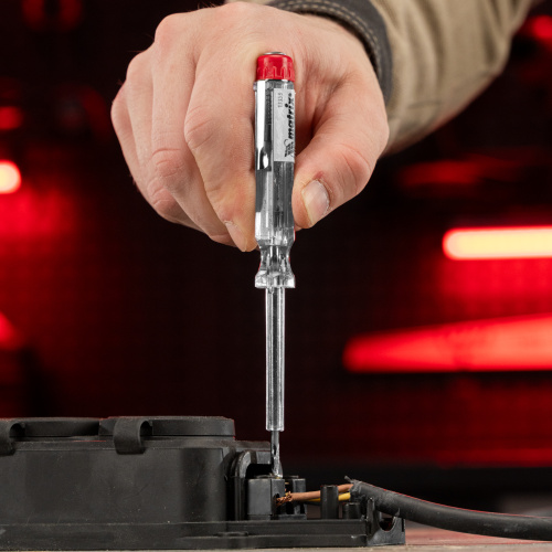 Набор диэлектрических отверток 7 шт, до 1000 В, пробник электрический до 250 В, двухкомпонентные рукоятки Matrix Professional по ценам производителя в Москве с доставкой по всей России