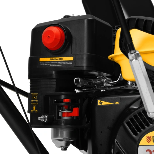 Бензиновая снегоуборочная машина SBM 610, 212 cc, ручной старт, фара Denzel по ценам производителя в Москве с доставкой по всей России