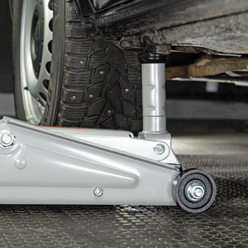 Домкрат гидравлический подкатной, 3 т, высота подъема 150-530 мм Matrix по ценам производителя в Москве с доставкой по всей России