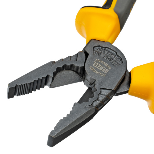 Плоскогубцы комбинированные 205 мм, трехкомпонентные рукоятки Denzel по ценам производителя в Москве с доставкой по всей России