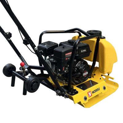 Виброплита бензиновая прямоходная NORSU RF-80TL (колесный комплект, бак для воды) по ценам производителя в Москве с доставкой по всей России