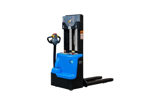 Штабелер самоходный 1,5 т 2,5 м TOR WS15H-2500SC PRO Li-ion 24/60 В/Ач контр. скорости подъема по ценам производителя в Москве с доставкой по всей России