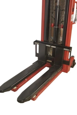 Штабелер гидравлический 2,0 т 2,0 м TOR CTY-EH с раздвижными вилами по ценам производителя в Москве с доставкой по всей России