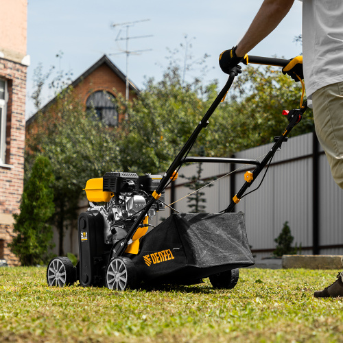 Скарификатор-аэратор бензиновый SAG-400, 212 см3, -15/+10 мм, 40 см Denzel по ценам производителя в Москве с доставкой по всей России