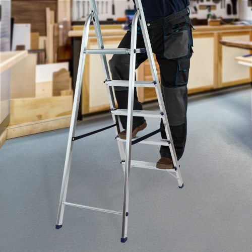 Стремянка усиленная, 5 ступеней, алюминиевая, MTX по ценам производителя в Москве с доставкой по всей России