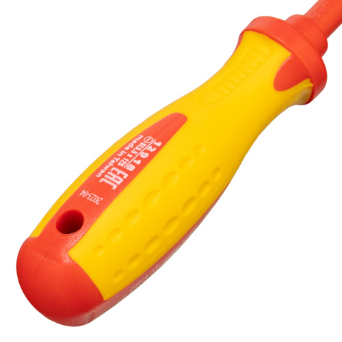 Набор диэлектрических отверток 7 шт, до 1000 В, пробник электрический до 250 В, двухкомпонентные рукоятки Matrix Professional по ценам производителя в Москве с доставкой по всей России