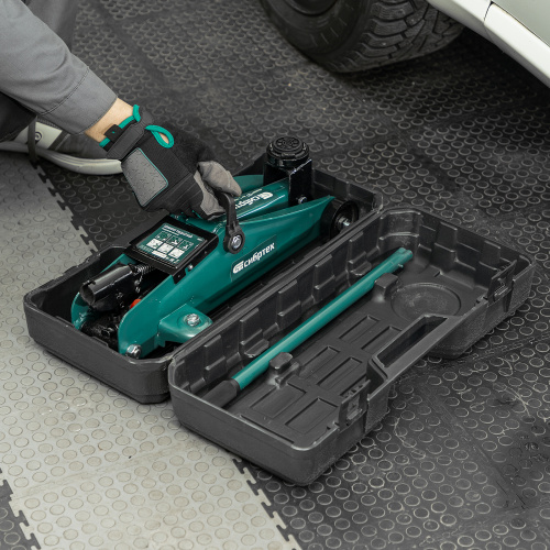 Домкрат гидравлический подкатной, 2 т, 127-330 мм, в пласт. кейсе Сибртех по ценам производителя в Москве с доставкой по всей России