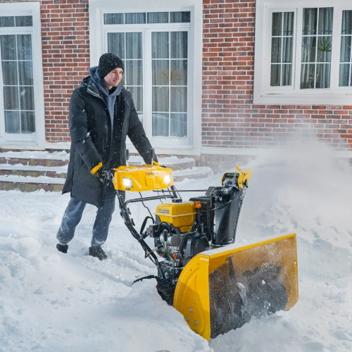 Бензиновая снегоуборочная машина SBL 711DT PRO, 420cc, гусеницы, эл.старт, блок. дифф. Denzel по ценам производителя в Москве с доставкой по всей России