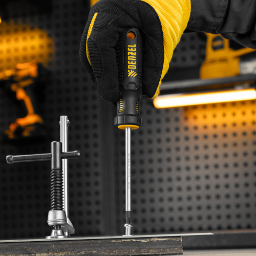 Набор отверток, 2 шт., PH+SL, S2, 3к рукоятка Denzel по ценам производителя в Москве с доставкой по всей России