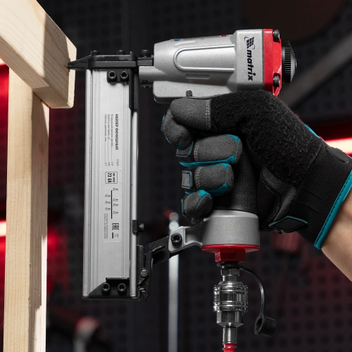 Нейлер финишный, шпилькозабивной пистолет, пневматический, гвоздь 23GA D 0.64 мм  длина 10-30 мм Matrix по ценам производителя в Москве с доставкой по всей России