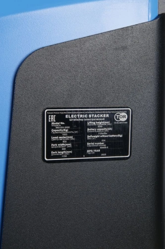 Штабелер самоходный 1,5 т 3,0 м TOR WS15H-3000SC PRO 24/85 В/Ач контр. скорости подъема по ценам производителя в Москве с доставкой по всей России