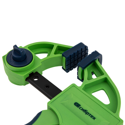 Струбцина F-образная, быстрозажимная, 600 х 70 х 820 мм, пластиковый корпус, фиксатор, двухкомпонентная рукоятка Сибртех по ценам производителя в Москве с доставкой по всей России