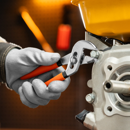 Набор губцевого инструмента №2, 3 предмета: плоскогубцы, бокорезы, клещи переставные Sparta по ценам производителя в Москве с доставкой по всей России