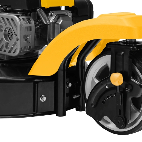 Бензиновая газонокосилка GLT-460SP-T, Trike 149 см3, 46 см, привод, панель, 60л Denzel по ценам производителя в Москве с доставкой по всей России