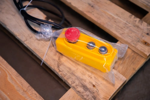 Лебедка электрическая 1000кг  70м с канатом 380В TOR KCD по ценам производителя в Москве с доставкой по всей России