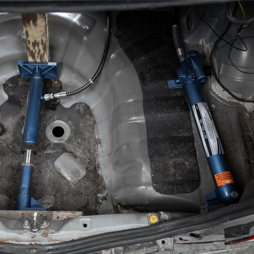 Растяжка гидравлическая, 10 т, набор из 17 предметов, 7 сменных насадок, в металлическом кейсе Stels по ценам производителя в Москве с доставкой по всей России