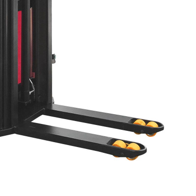 Самоходный штабелер PROLIFT SDK 1645 li-ion по ценам производителя в Москве с доставкой по всей России