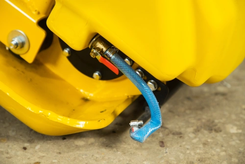 Виброплита 85 кг, 13кН (Honda) бак, коврик, колесный комплект TOR T-80 по ценам производителя в Москве с доставкой по всей России