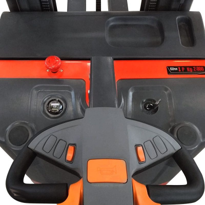 Самоходный штабелер PROLIFT SDR 2045 li-ion по ценам производителя в Москве с доставкой по всей России