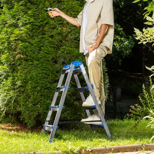 Стремянка двухсторонняя 4 ступени, сталь профиль, стальные ступени, Сибртех по ценам производителя в Москве с доставкой по всей России