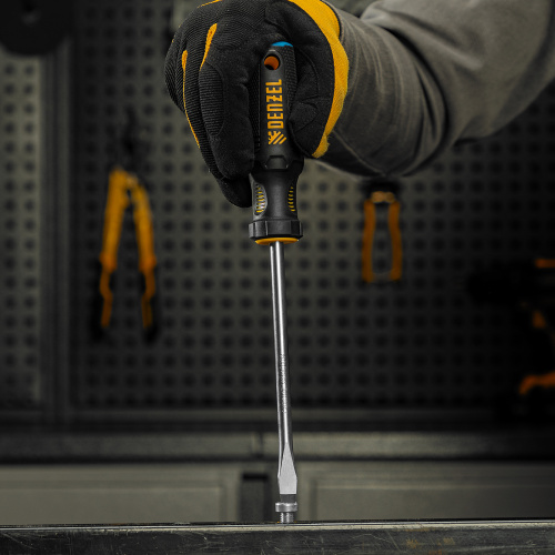 Отвертка SL8x150 мм, CrV, трехкомпонентная рукоятка Denzel по ценам производителя в Москве с доставкой по всей России