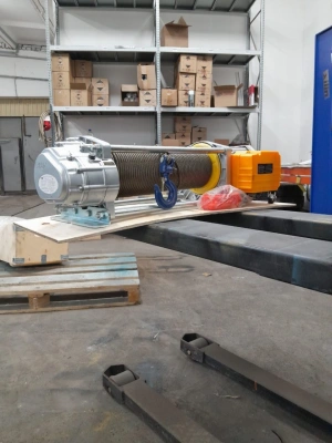 Лебедка электрическая 1250кг 100м с канатом 220В алюминиевый корпус TOR KCD(А) купить в Москве с доставкой по всей России | ProtosMarket.ru