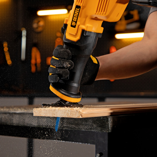 Пила сабельная аккумуляторная CRC-115, 18В Li-Ion Denzel по ценам производителя в Москве с доставкой по всей России